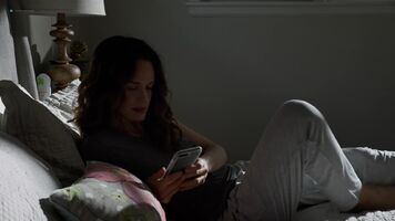Elizabeth Reaser in a Thong in Netflix's Easy S03E05