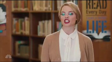 Margot Robbie would make a great slutty librarian in such themed porn movie.