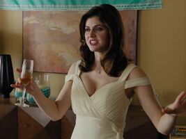 Alex Daddario probably thanks whatever God she believes in that she has tits like that so she can keep getting roles