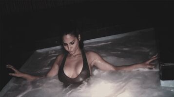 Olivia Munn's Maxim Shoot in the Hot Tub