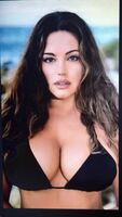 Kelly Brook takes a HUGE load of hot cum to her gorgeous face and sexy big titties!!!