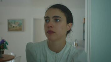 Margaret Qualley very nude in the just-released Love Me Like You Hate Me