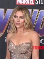 I wish I was Scarlet Johansson’s cuck, I’d do anything to eat cum out of her pussy