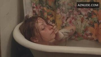 Arielle Holmes in Heaven Knows What