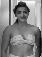 I want to cover Chloe Moretz in cum